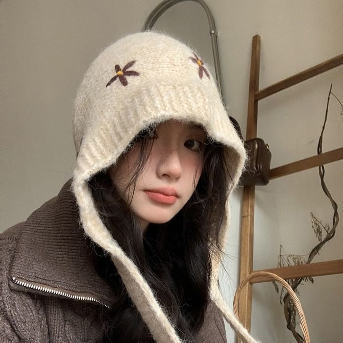 Bonnet Embroidered Knit Hat Floral