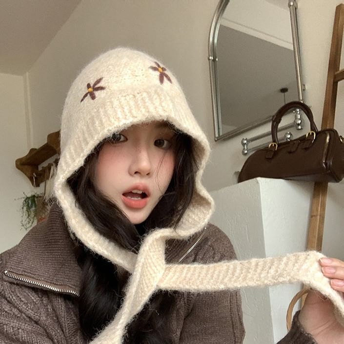 Bonnet Embroidered Knit Hat Floral