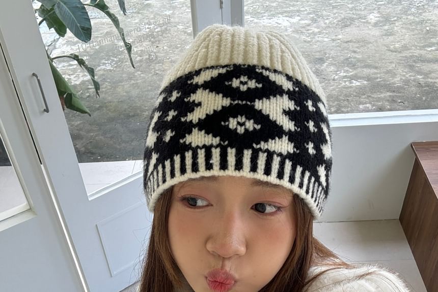 Beanie Patterned Knit