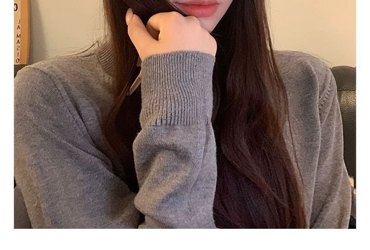 Beanie Cat Embroidered Knit