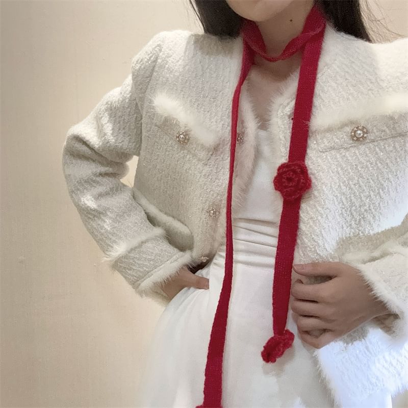 Detail Narrow Knit Flower Scarf