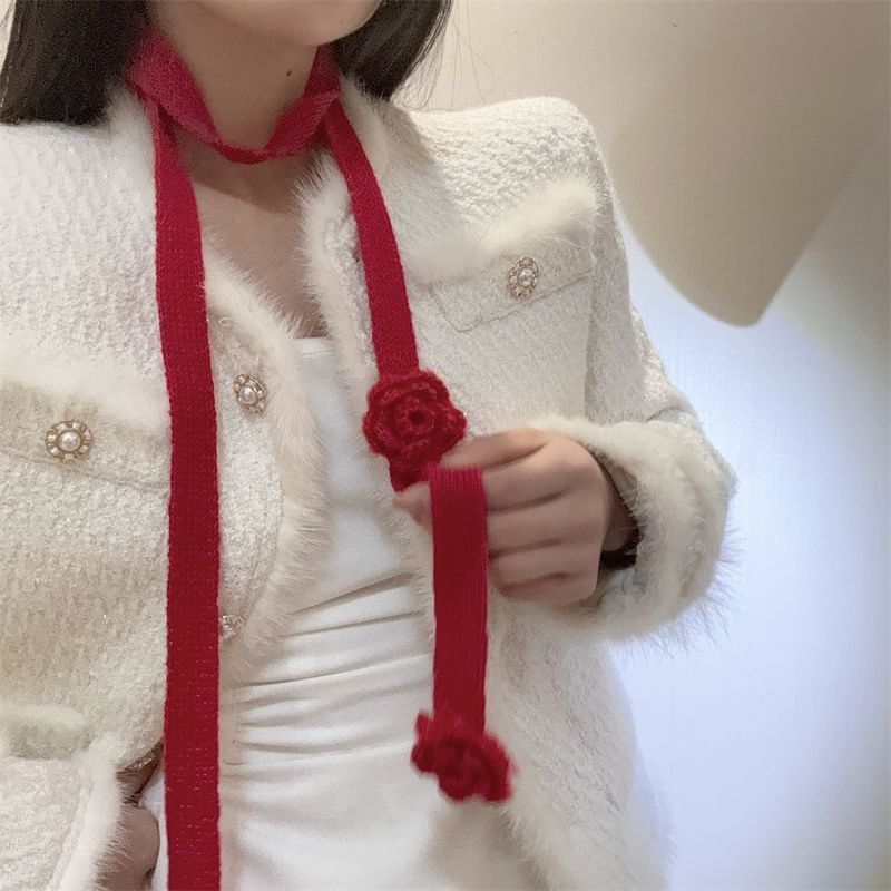 Detail Narrow Knit Flower Scarf