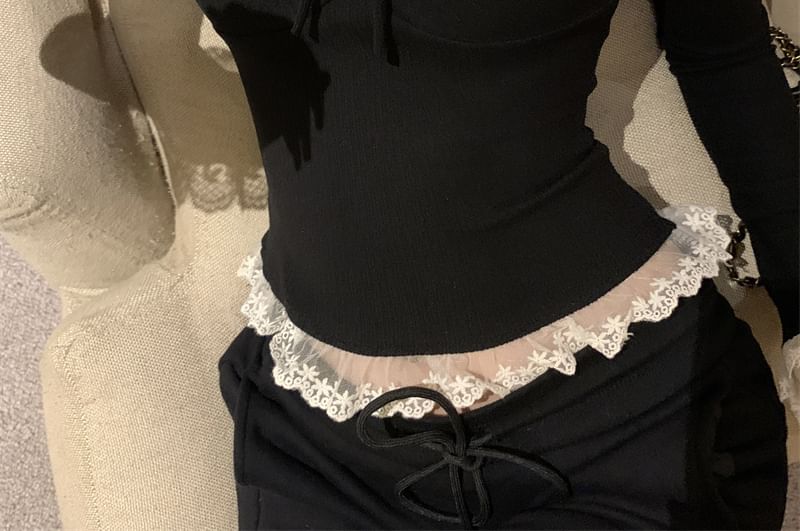 Neck Top Scoop Lace Crop Long Trim Sleeve Plain