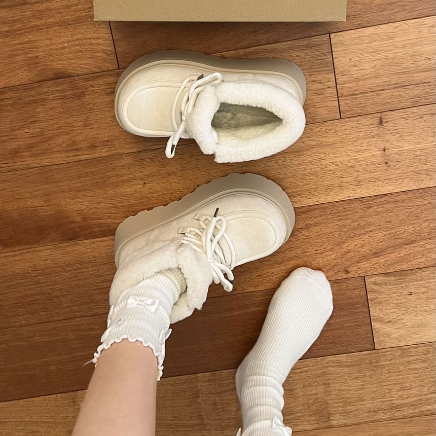 Platform Lace-Up Short Snow Boots