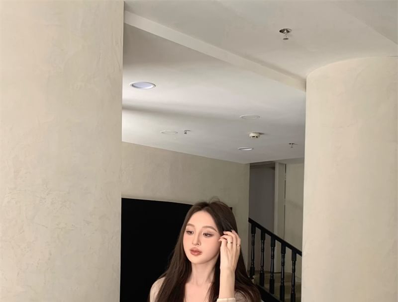 Cami / Top V-Neck Mid Sleeve 3/4 Lace Rise Shorts Plain Cardigan Crop