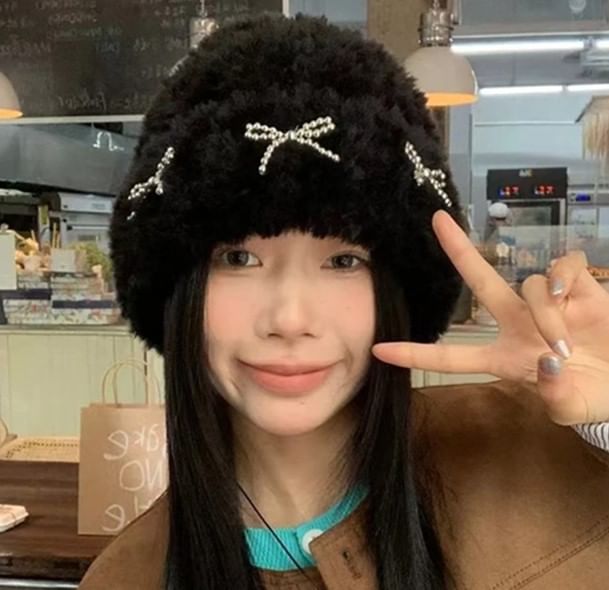 Metallic Beanie Bow Studded Chenille