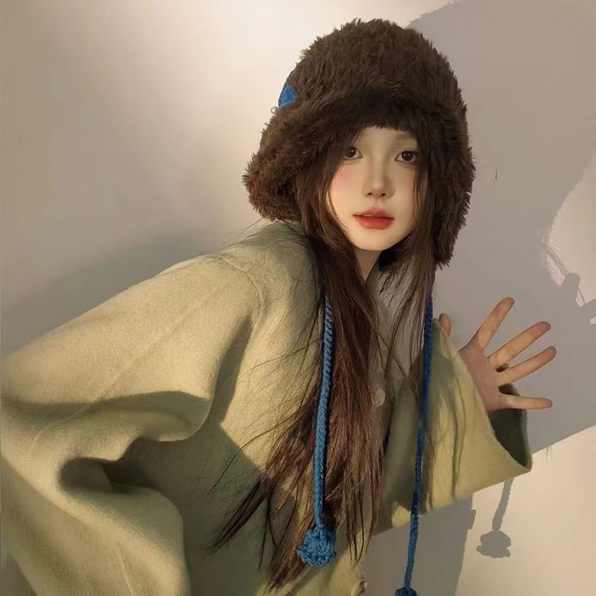 Bow Hat Chenille Trapper Applique