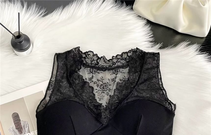 Lace Panel Sleeveless Tank