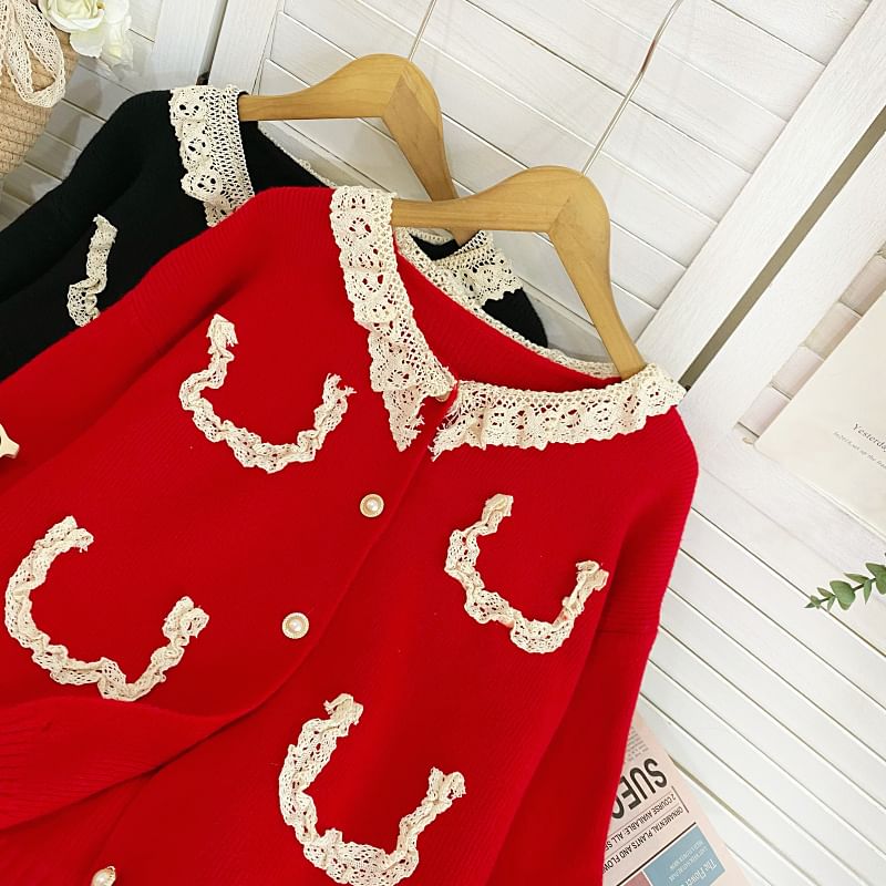 Faux Pearl Button Cardigan with Lace Collar
