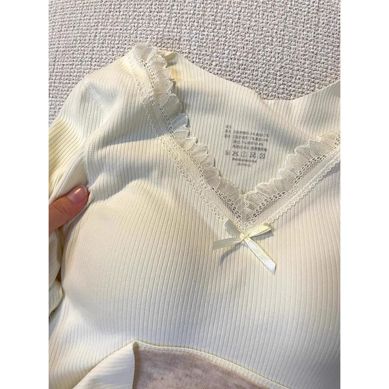 Padded Lace V-Neck Long Sleeve Top