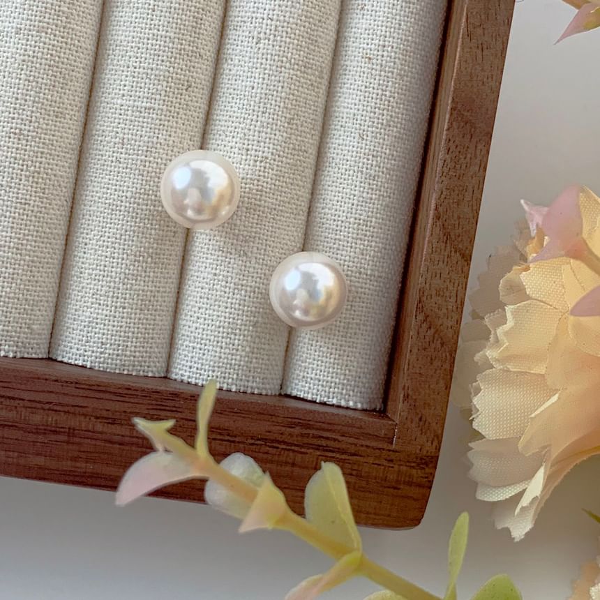 Pearl Faux Stud Designs) (Various Earring