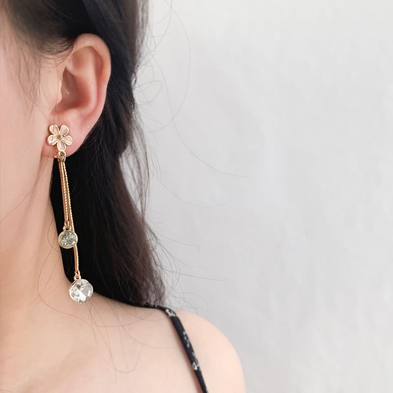 Alloy Dangle Rhinestone Earring Asymmetrical Floral