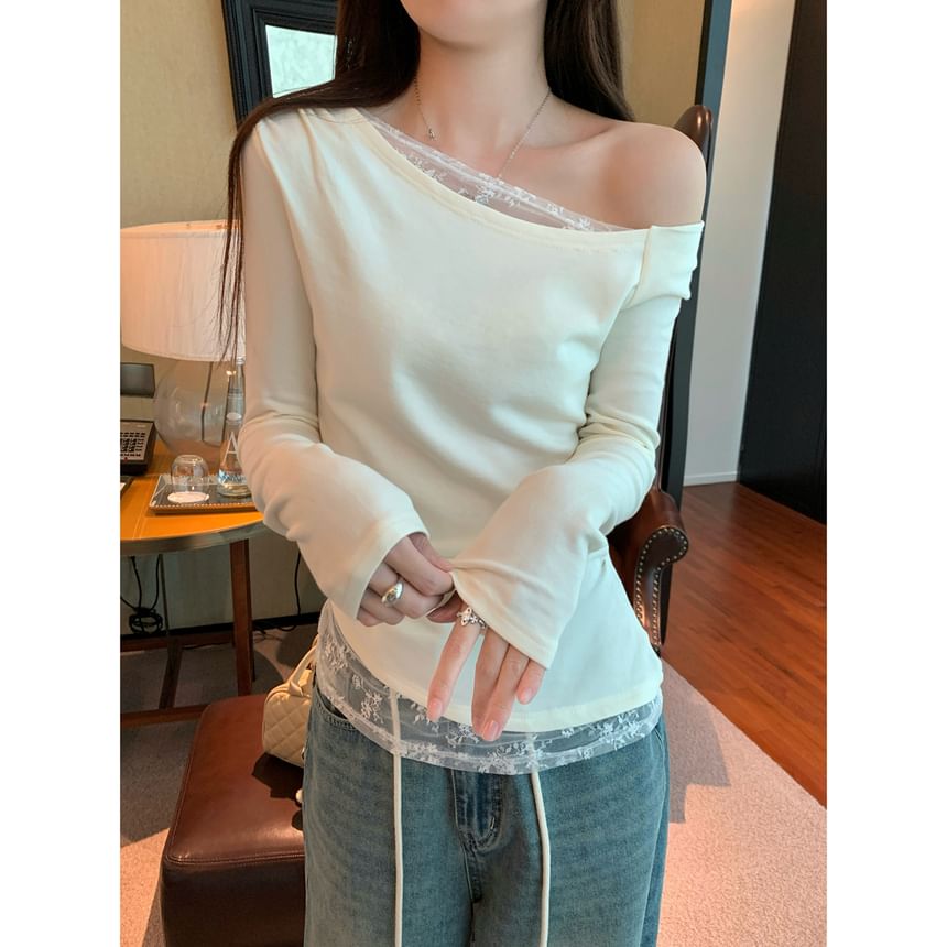 Off-Shoulder Lace Tee Slim Fit