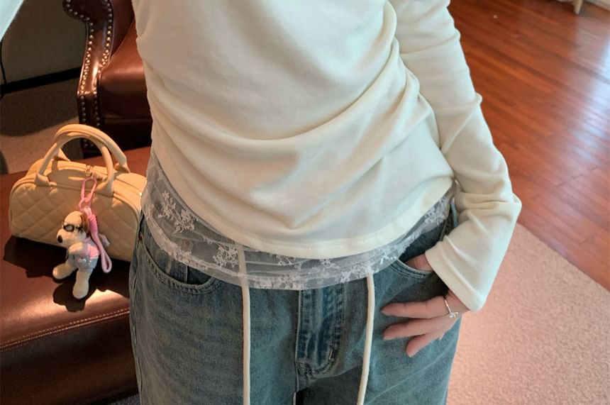 Off-Shoulder Lace Tee Slim Fit