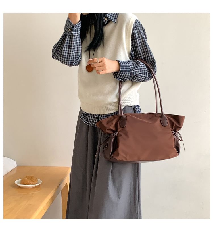 Tote Multi-Pocket Plain Bag