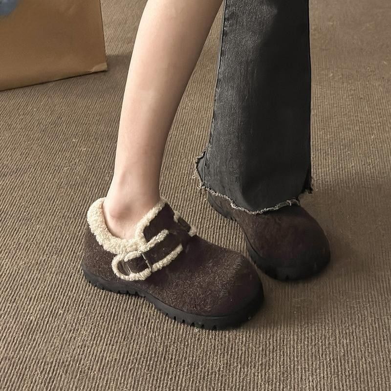 Snow Shoes Buckle Platform