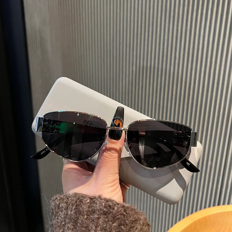 Sunglasses Oval Frame