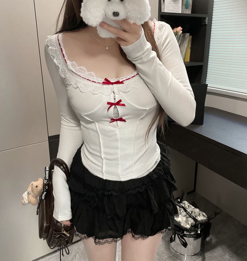 Lace Trim Long-Sleeve Neck Square Top