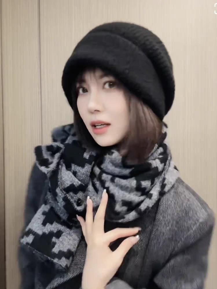 Patterned / Beanie Plain