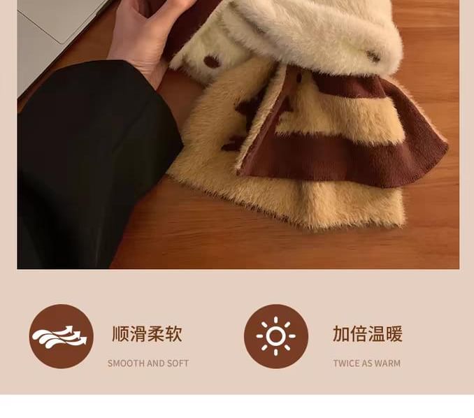 Dotted Scarf Knit Patterned Dog