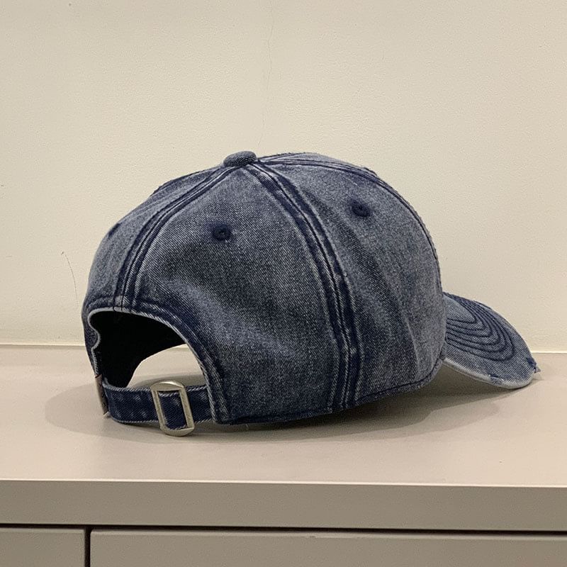 Distressed Washed Cap Embroidered Letter