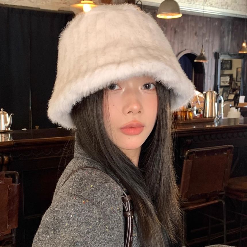 Hat Plain Fluffy Bucket