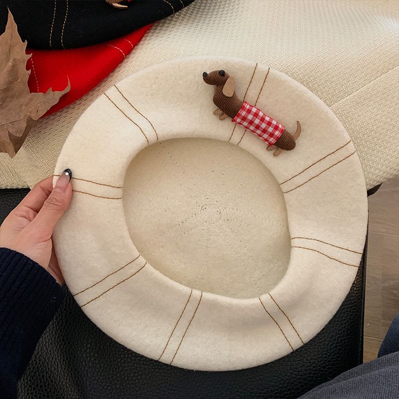 Dog Contrast Stitched Beret