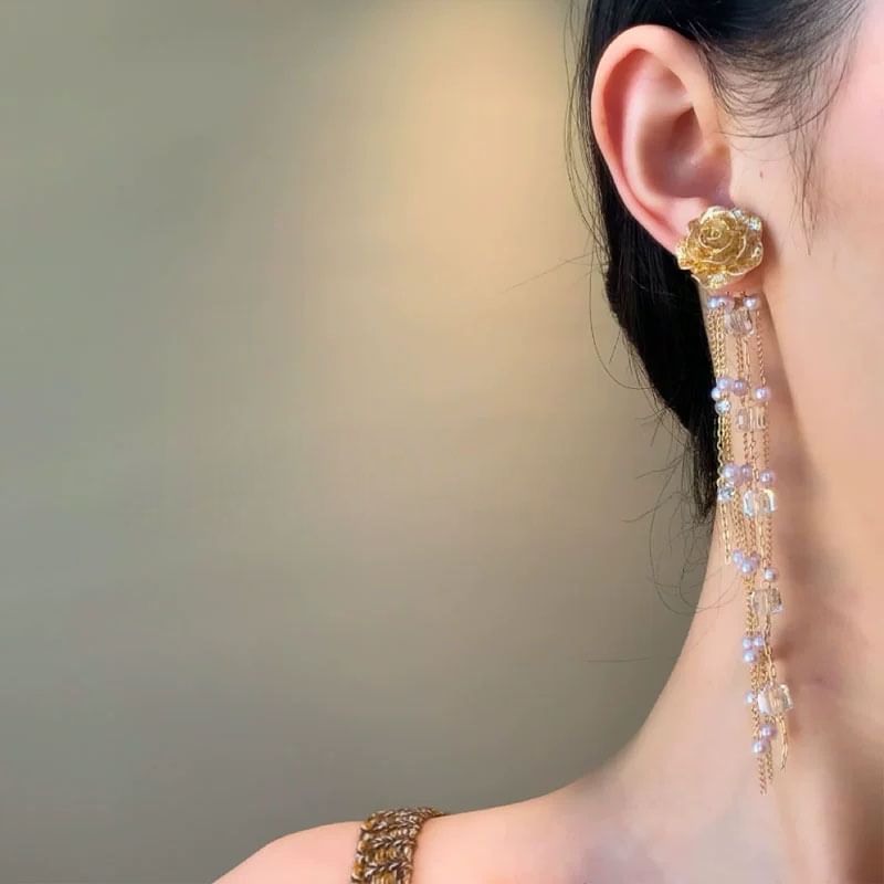 Faux Flower Pearl Stud Earring