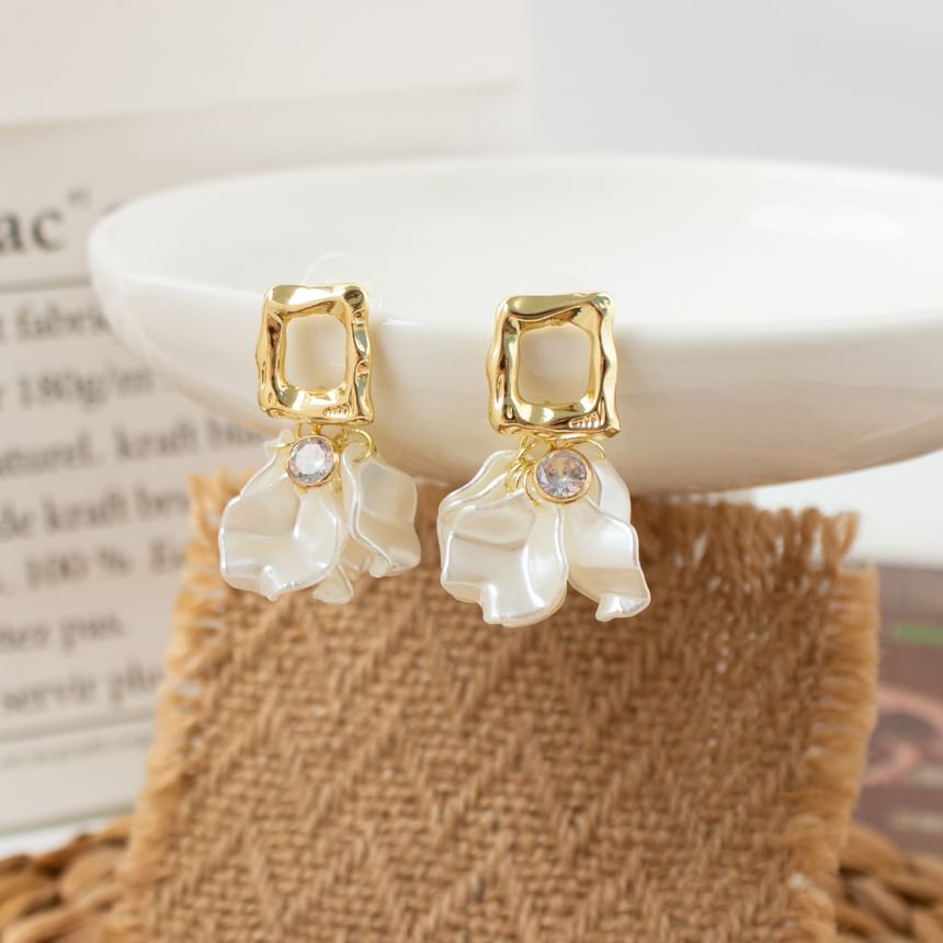 Earring Flower Drop