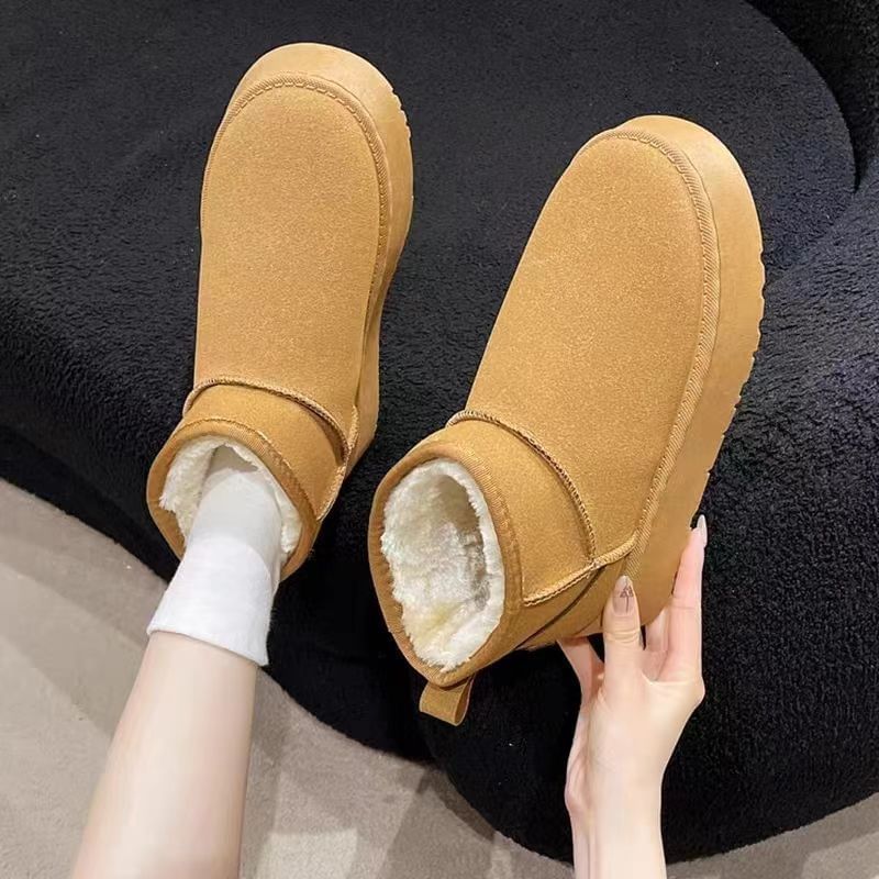 Platform Fleece-Lined Short Snow Boots