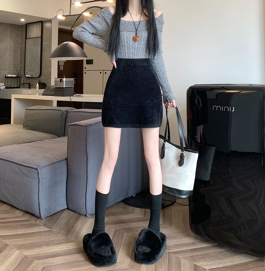 Mini Plain Pencil Skirt Fluffy High Rise