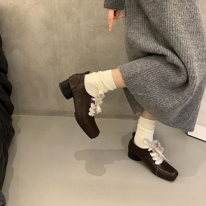 Heel Up Pumps Square Lace Toe Block