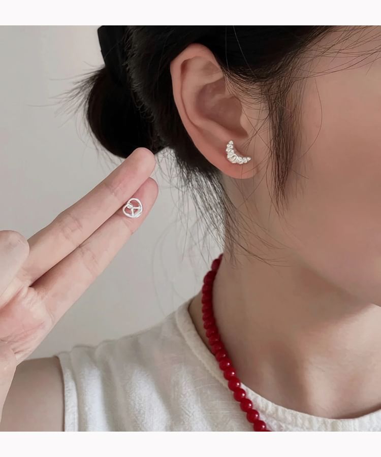 Asymmetrical Earring Pastry / Clip On Stud