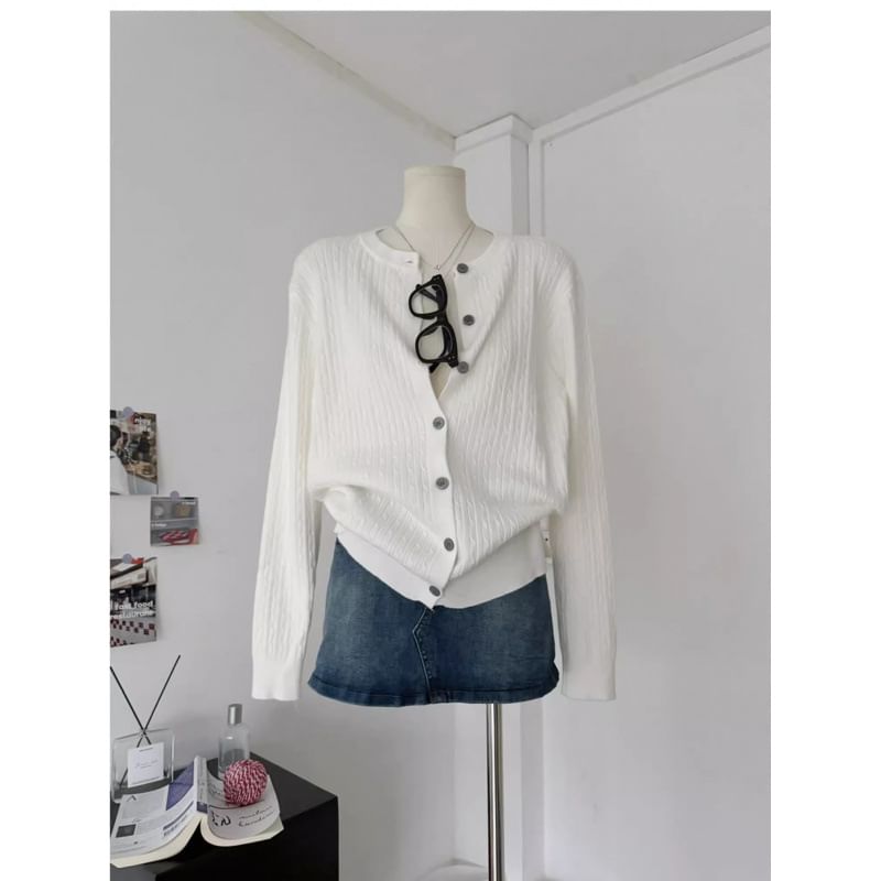 Button-Up Crewneck Plain Cardigan