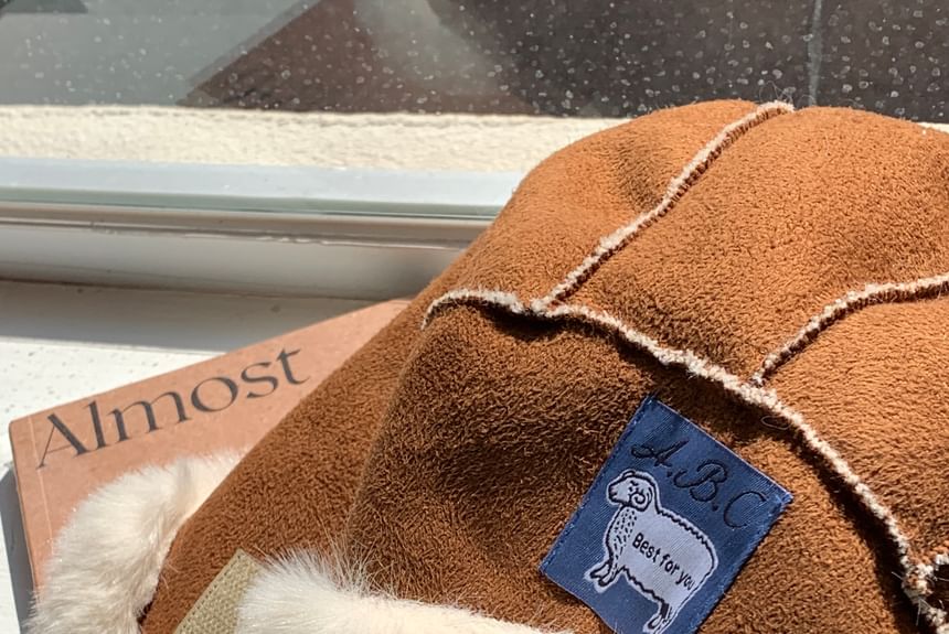 Applique Trapper Trim Fluffy Hat Plain