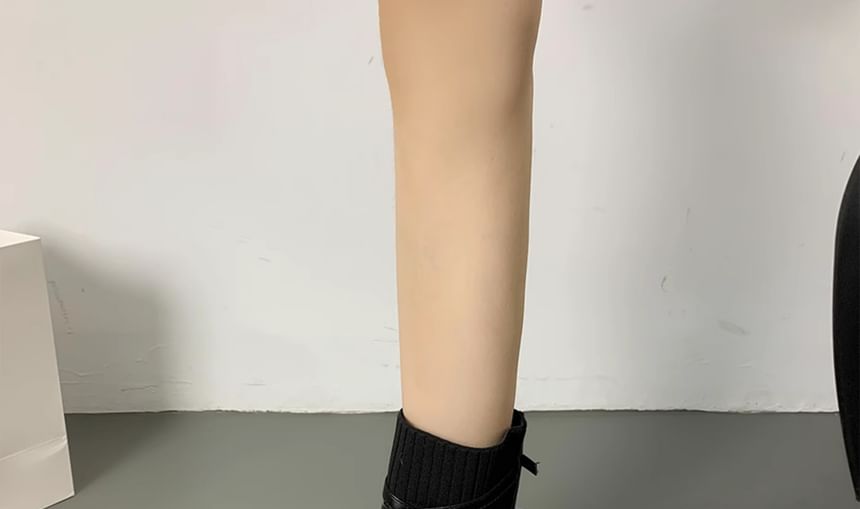 Platform Panel Knit Buckled Short Boots
