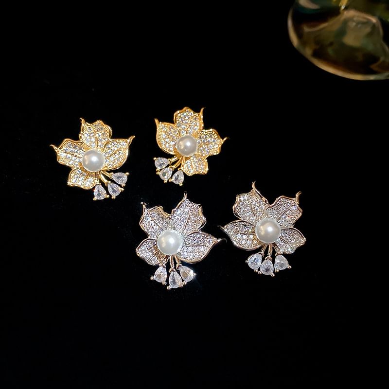 CZ Earring Pearl Faux Flower Stud