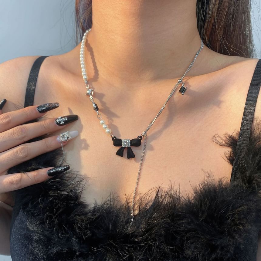Necklace Bow Pearl Lariat Rhinestone Faux