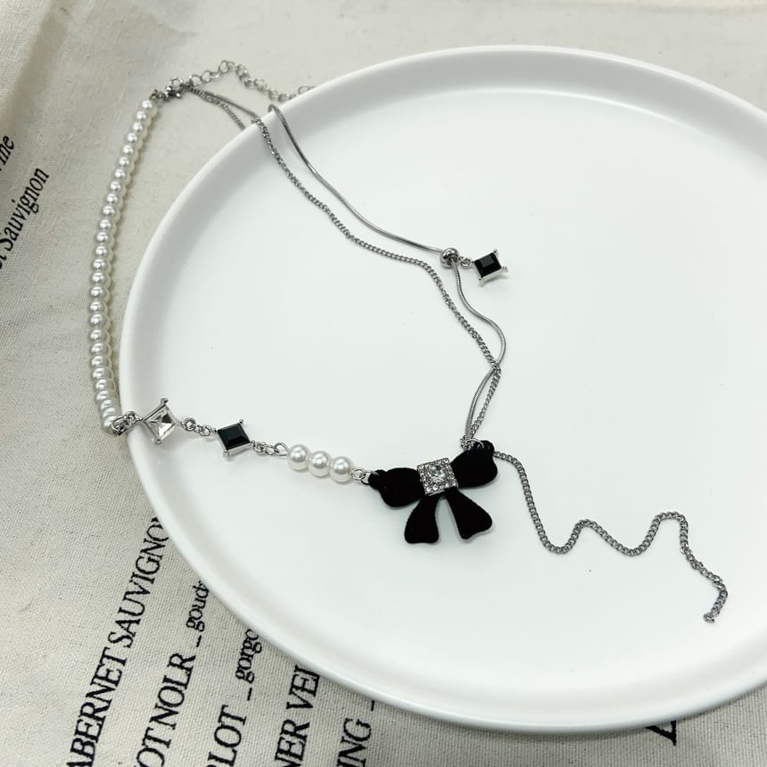 Necklace Bow Pearl Lariat Rhinestone Faux
