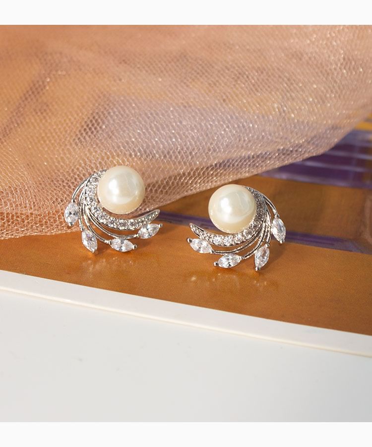 Pearl Earring Clip Faux On / Stud Rhinestone