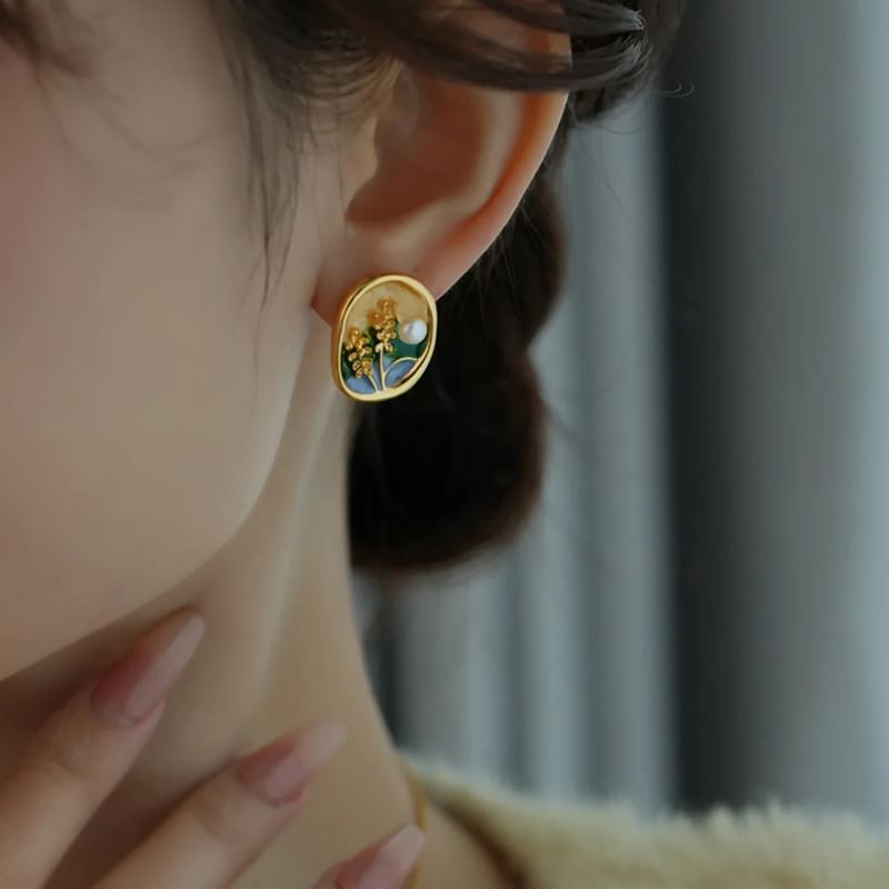 Enamel Stud Clip Earring Faux Pearl / On