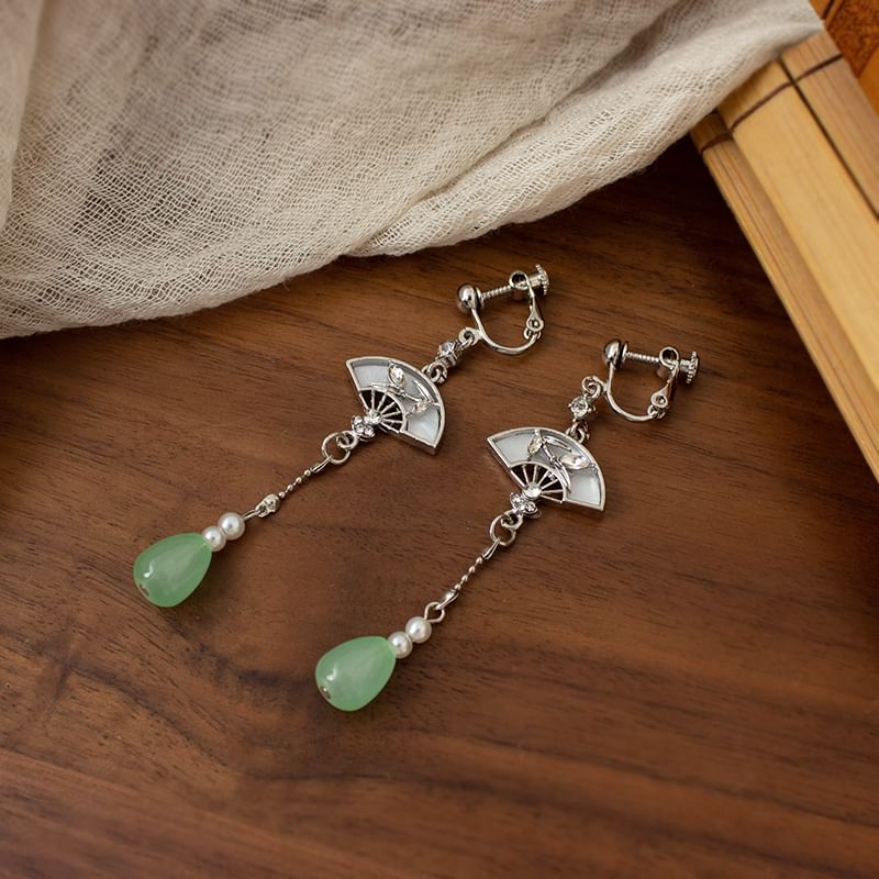 Clip Faux Fan Drop On Jade / Earring