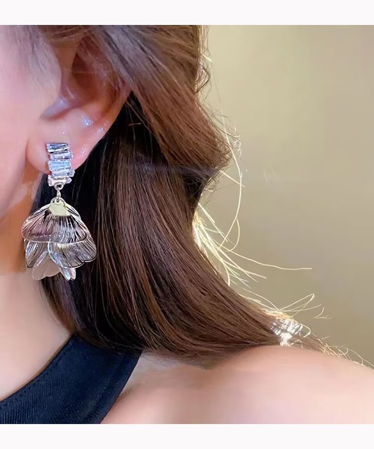 / Clip Petal Drop Earring Rhinestone On