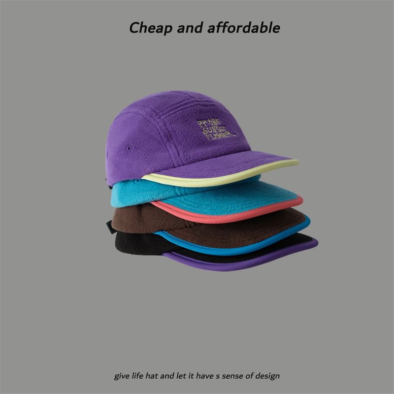 Cap Fleece Embroidered Lettering