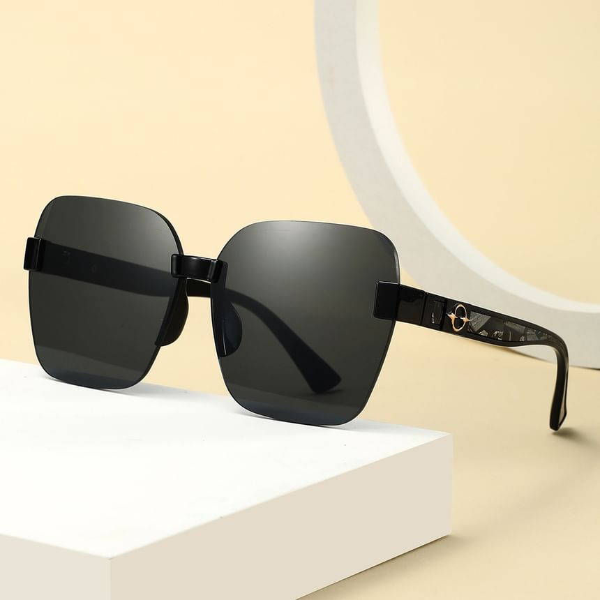 Oversized Geometric Rimless Sunglasses