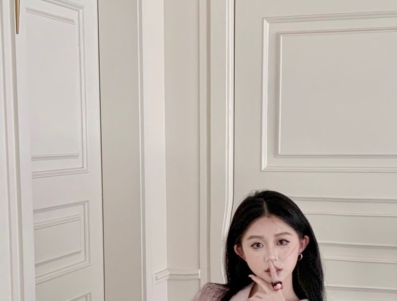 A-Line Waist / Mini Pleated Belt Skort Sleeve Collared High Striped V-Neck Plain Set Long Shirt