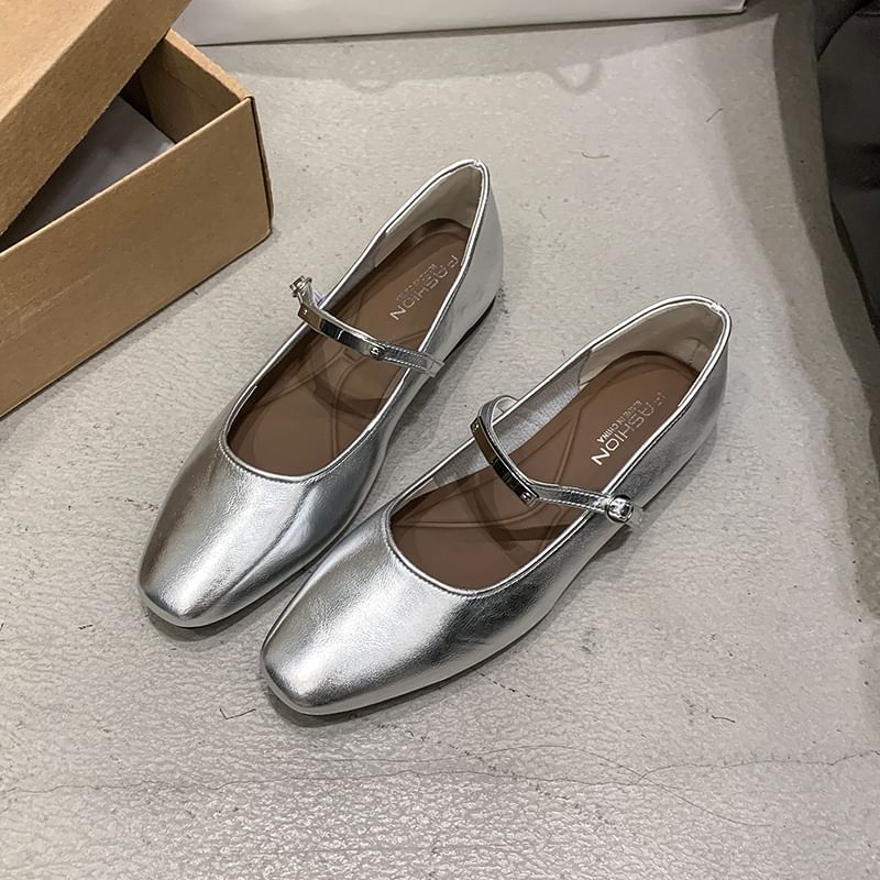 Metal Jane Buckle Mary Shoes Accent