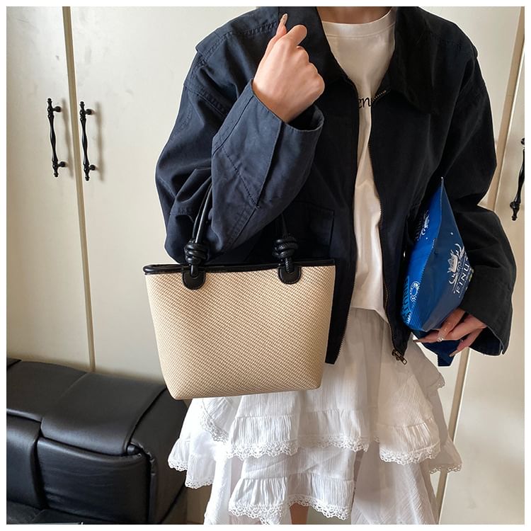 Trim Crossbody Contrast Bag