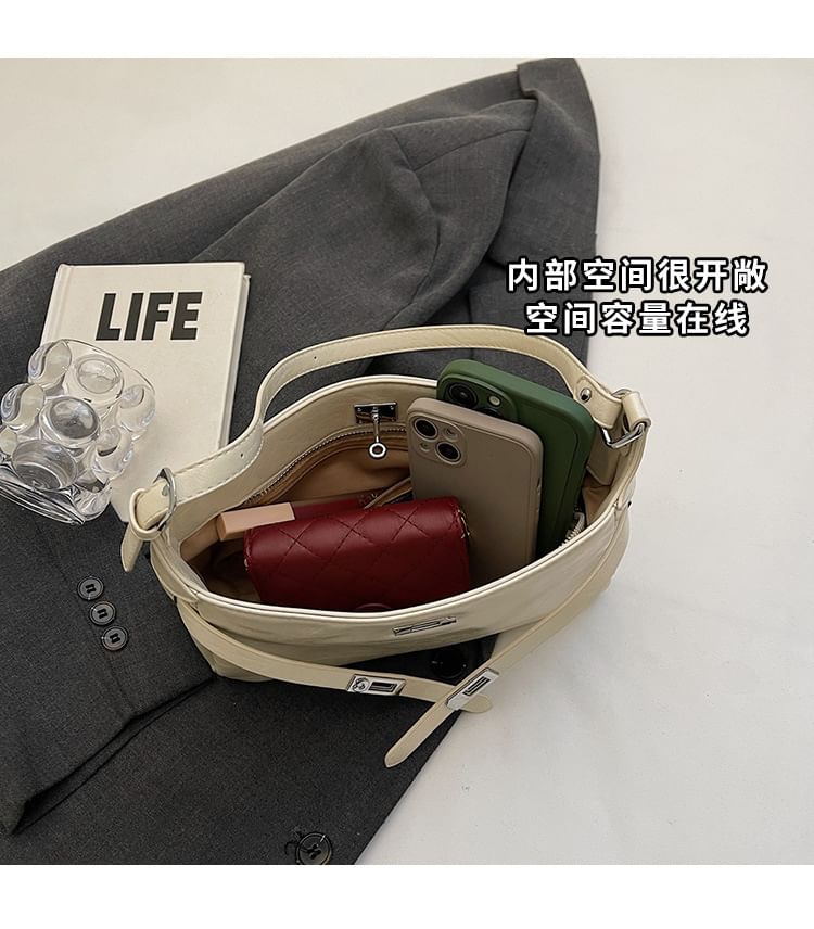 Bag Faux Leather Shiny Shoulder