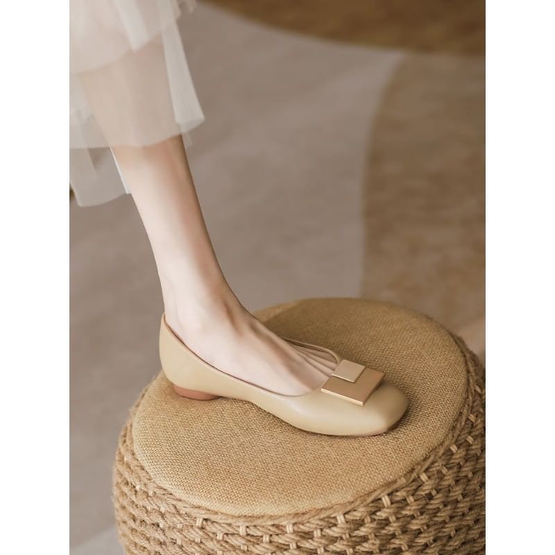 Buckled Flats Geometric